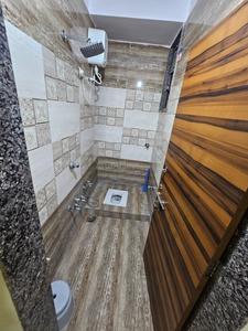 Bathroom Image of 1900 Sq.ft 3 BHK Apartment / Flat for rent in Juhapura Ahmedabad for Rs. 39000