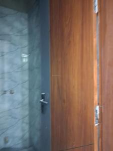 Common Bathroom Image of 1100 Sq.ft 2 BHK Apartment / Flat for sale in Sector 72 Noida for Rs. 3900000
