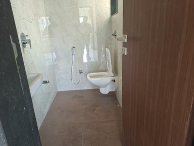 Image of 750 Sq.ft 2 BHK Apartment / Flat for rent in Ferro Malad Sukh Sadan CHSL, Malad West, Mumbai for Rs. 55000