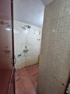 Bathroom Image of 800 Sq.ft 1 BHK Builder Floor for rent in Vivekanand Nagar Nagpur for Rs. 4000
