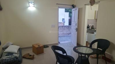 Bedroom Image of 450 Sq.ft 1 RK Builder Floor for rent in Safdarjung Enclave New Delhi for Rs. 32000