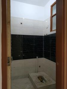 Common Bathroom Image of 750 Sq.ft 2 BHK Builder Floor for sale in DLF Ankur Vihar Ghaziabad for Rs. 2232422