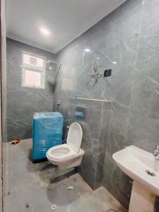 Bathroom Image of 950 Sq.ft 2 BHK Apartment / Flat for sale in Saket RWA, Saket New Delhi for Rs. 5200000