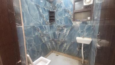 Bathroom Image of 425 Sq.ft 1 RK Builder Floor for rent in Patel Nagar New Delhi for Rs. 16500
