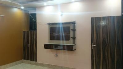 Living Room Image of 630 Sq.ft 2 BHK Builder Floor for rent in Dwarka Mor New Delhi for Rs. 20000