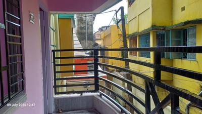 Balcony Image of 1250 Sq.ft 3 BHK Apartment / Flat for rent in Keshtopur Kolkata for Rs. 18500