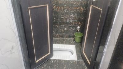 Bathroom Image of 620 Sq.ft 1 BHK Apartment / Flat for rent in Shanti Rakshak, Yerawada Pune for Rs. 25000