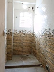 Common Bathroom Image of 850 Sq.ft 2 BHK Apartment / Flat for sale in Paschim Putiary Kolkata for Rs. 5100000