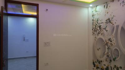 Bedroom Image of 725 Sq.ft 3 BHK Builder Floor for sale in Dwarka Mor New Delhi for Rs. 4500000