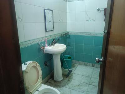Bathroom Image of Royal PG in Vaishali, Ghaziabad