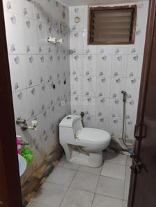 Bathroom Image of 1100 Sq.ft 2 BHK Duplex for rent in Kolar Road Bhopal for Rs. 11000