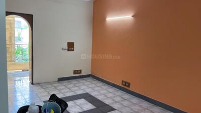 Bedroom Image of 950 Sq.ft 2 BHK Apartment / Flat for sale in CGHS Navyug Apartments, Vikaspuri New Delhi for Rs. 14000000