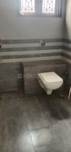 Common Bathroom Image of 3250 Sq.ft 5 BHK Independent House for rent in Basharatpur Gorakhpur for Rs. 18000