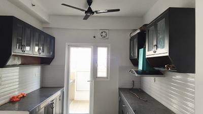 Kitchen Image of 1340 Sq.ft 3 BHK Apartment / Flat for rent in Gulshan Ikebana, Sector 143 Noida for Rs. 32000