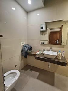 Bathroom Image of 3500 Sq.ft 4.5 BHK Builder Floor for rent in BMB Developers A6, Geetanjali Enclave New Delhi for Rs. 190500