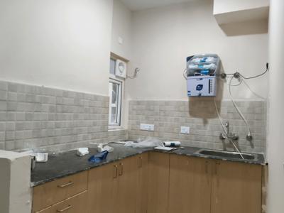 Kitchen Image of 920 Sq.ft 2.5 BHK Apartment / Flat for sale in Amrapali Dream Valley 2, Noida Extension Greater Noida for Rs. 6557990