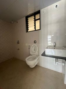 Bathroom Image of 1378 Sq.ft 3 BHK Apartment / Flat for rent in Kohinoor Viva City, Dhanori Pune for Rs. 28000
