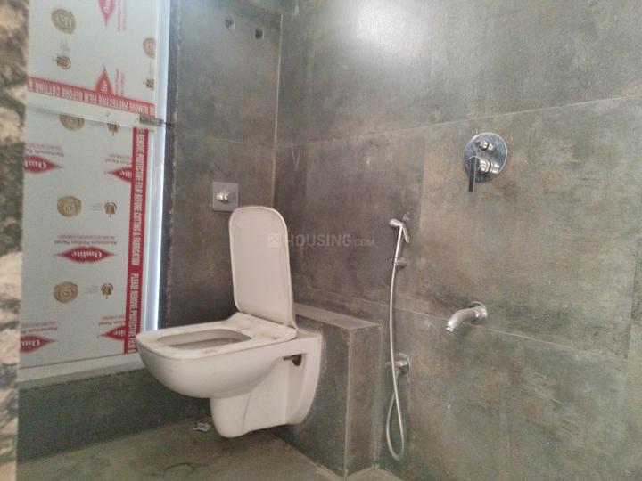 Taj imperial 10B Bathroom 1