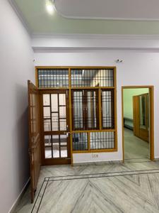Bedroom Image of 2000 Sq.ft 2 BHK Builder Floor for rent in Gomti Nagar Lucknow for Rs. 26500