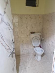 Bathroom Image of 1500 Sq.ft 2 BHK Apartment / Flat for rent in Triveni Trivenipuram, Jai Prakash Nagar Ranchi for Rs. 7000