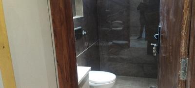 Image of 1450 Sq.ft 3 BHK Builder Floor for sale in Mansarover Garden, New Delhi for Rs. 22000000