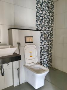 Common Bathroom Image of 586 Sq.ft 1.5 BHK Apartment / Flat for sale in Godrej Upavan, Bhiwandi Thane for Rs. 6800000