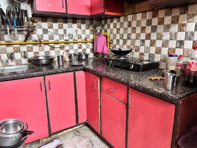 Kitchen Image of 650 Sq.ft 2 BHK Builder Floor for sale in Ramesh Nagar New Delhi for Rs. 5900000