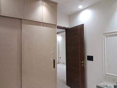 Bedroom Image of 900 Sq.ft 3 BHK Builder Floor for sale in Paschim Vihar New Delhi for Rs. 19000000