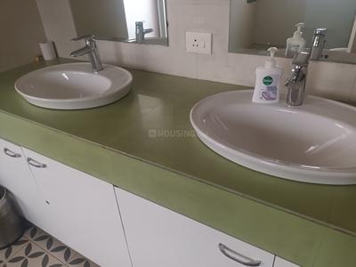 Bathroom Image of 2500 Sq.ft 4 BHK Villa for rent in Salvador Do Mundo Goa for Rs. 149000