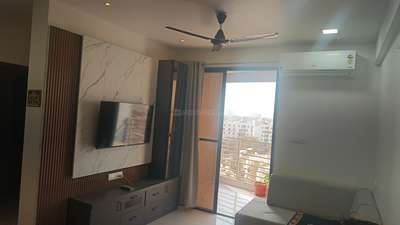 Living Room Image of 1000 Sq.ft 2 BHK Apartment / Flat for rent in Manjalpur Vadodara for Rs. 20000