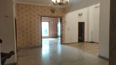 Bedroom Image of 8500 Sq.ft 7 BHK Independent House for rent in Gomti Nagar Lucknow for Rs. 155000