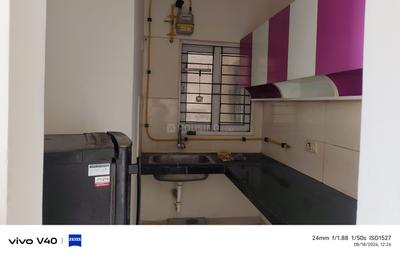 Kitchen Image of 710 Sq.ft 2 BHK Apartment / Flat for rent in Embassy Residency, Perumbakkam Chennai for Rs. 23000