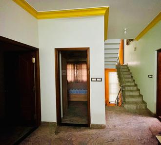 Bedroom Image of 12000 Sq.ft 4 BHK Independent House for rent in Halehalli Chikkamagaluru for Rs. 50000
