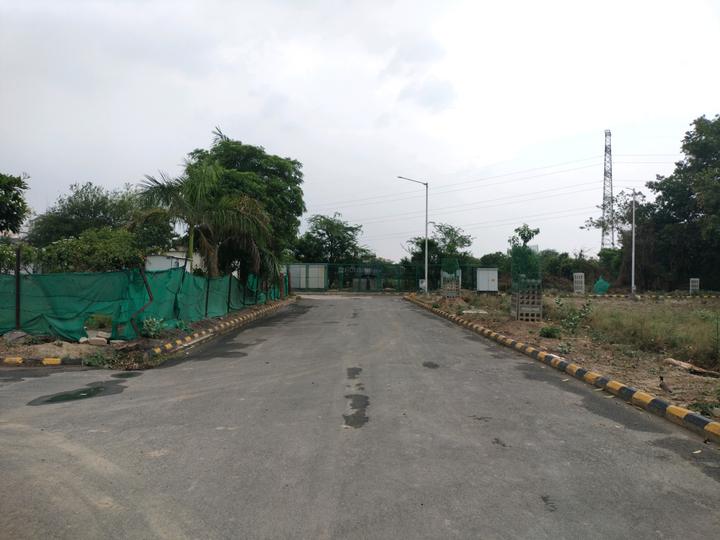 Sector 76 Main Image 1