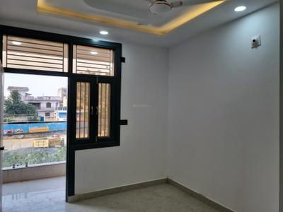 Bedroom Image of 1000 Sq.ft 3 BHK Builder Floor for sale in Nawada New Delhi for Rs. 6500002