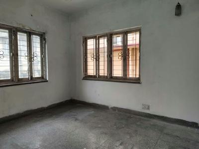 Bedroom Image of 700 Sq.ft 2 BHK Apartment / Flat for sale in Kalighat Kolkata for Rs. 6000000