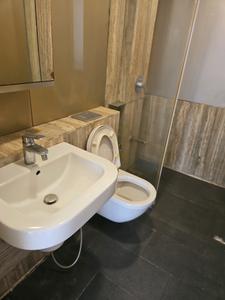 Common Bathroom Image of 1650 Sq.ft 3 BHK Apartment / Flat for sale in Lodha New Cuffe Parade Lodha Gardenia, Sion Mumbai for Rs. 48000000