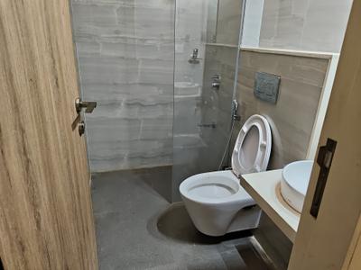 Image of 900 Sq.ft 2 BHK Apartment / Flat for rent in Dosti Eastern Bay, Wadala, Mumbai for Rs. 110000