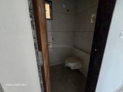 Bathroom Image of 1850 Sq.ft 4 BHK Apartment / Flat for rent in Sama Savli Vadodara for Rs. 30000