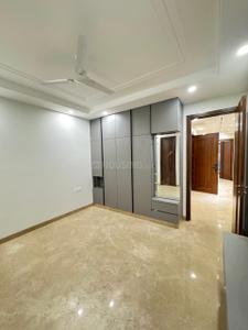 Bedroom Image of 1051 Sq.ft 2 BHK Builder Floor for rent in Ramesh Nagar New Delhi for Rs. 34000
