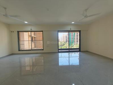 Hall Image of 1350 Sq.ft 3 BHK Apartment / Flat for sale in Chembur Mumbai for Rs. 44000000