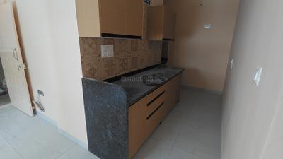 Kitchen Image of 650 Sq.ft 1 BHK Apartment / Flat for rent in Thanisandra Bengaluru for Rs. 20000