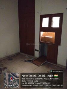 Bedroom Image of 950 Sq.ft 2 BHK Apartment / Flat for sale in Siddhartha Extension New Delhi for Rs. 13100000