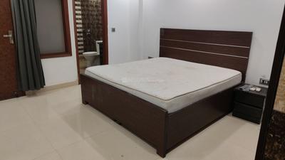 Bedroom Image of 1800 Sq.ft 2 BHK Builder Floor for rent in Sector 46 Gurgaon for Rs. 55000
