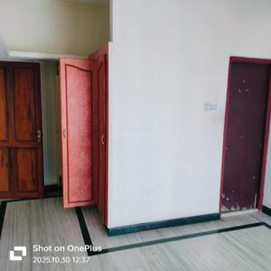 Bedroom Image of 3100 Sq.ft 7 BHK Independent House for rent in Arisipalayam Salem for Rs. 40000