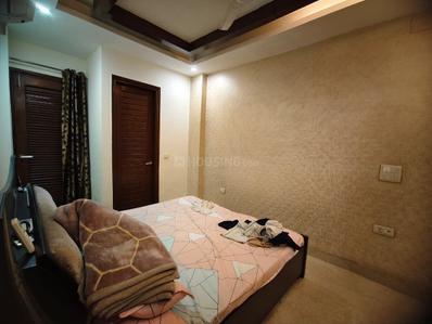 Bedroom Image of 1400 Sq.ft 2 BHK Builder Floor for rent in Vishnu Apartments, Safdarjung Enclave New Delhi for Rs. 80000