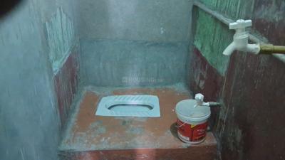Bathroom Image of 2200 Sq.ft 1 BHK Independent House for rent in Kasidih Jamshedpur for Rs. 12000