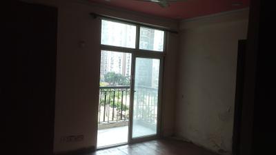 Bedroom Image of 1450 Sq.ft 3.5 BHK Apartment / Flat for rent in Amrapali Zodiac, Sector 120 Noida for Rs. 28000