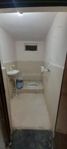 Bathroom Image of 1500 Sq.ft 2 BHK Apartment / Flat for rent in Gayatri Nagar Gwalior for Rs. 6500