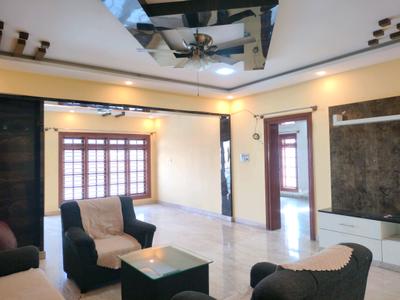 Living Room Image of 1800 Sq.ft 3 BHK Builder Floor for rent in HSR Layout Bengaluru for Rs. 90000